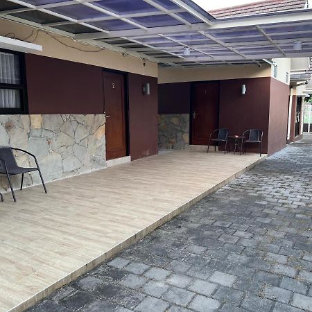 Casa Familia Apartment Sleman  Bagian luar foto